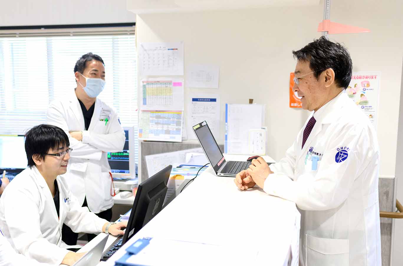 大堀理医師とスタッフ